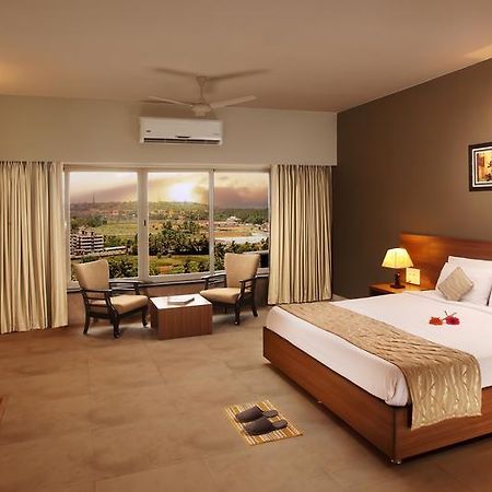 แอต โฮม บีแอนด์บี โดนาพอลลา Hotel ปณชี ภายนอก รูปภาพ