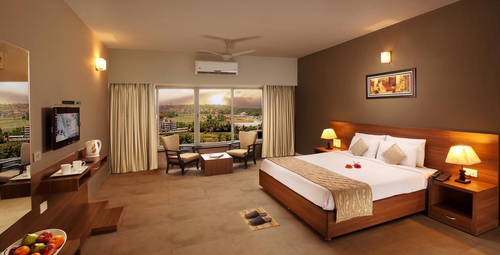 แอต โฮม บีแอนด์บี โดนาพอลลา Hotel ปณชี ภายนอก รูปภาพ